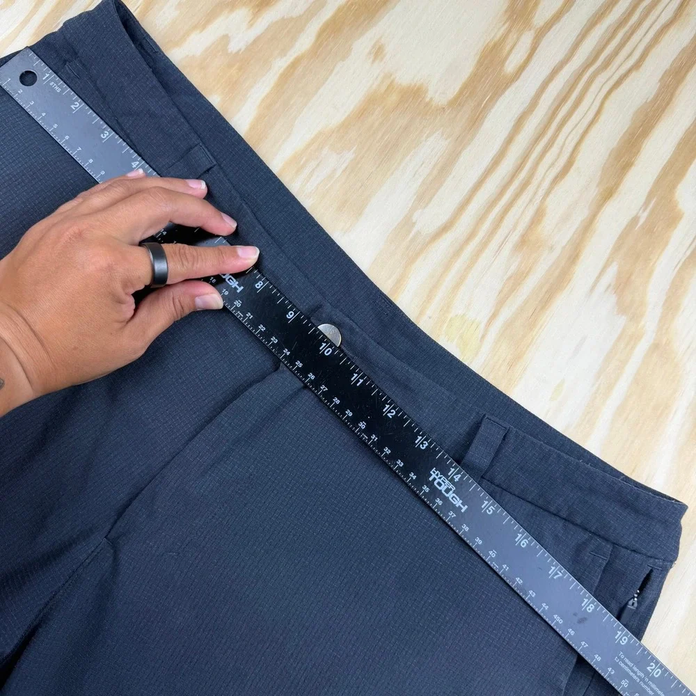 Lululemon Commission Golf Shorts Mens 36 Gray Grid Pattern 9 Inch Inseam